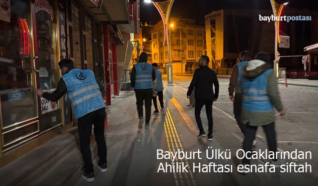 Bayburt Ülkü Ocakları'ndan esnafa Ahilik Haftası siftahı