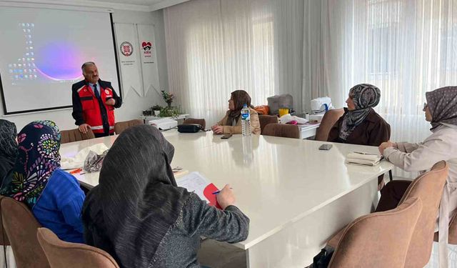 Bayburt Aile Destek Merkezi Personeline Eğitim