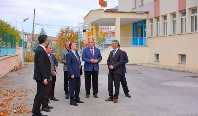 Vali Eldivan, atıl durumdaki yurt binalarını inceledi