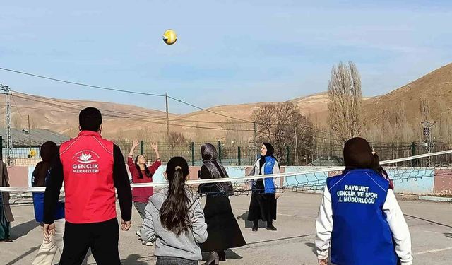 Kırkpınar Köyünde Hem Dart Hem Voleybol