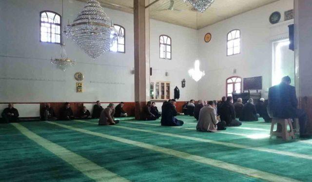 Aydıntepe, vefat eden öğretmenlerini unutmadı