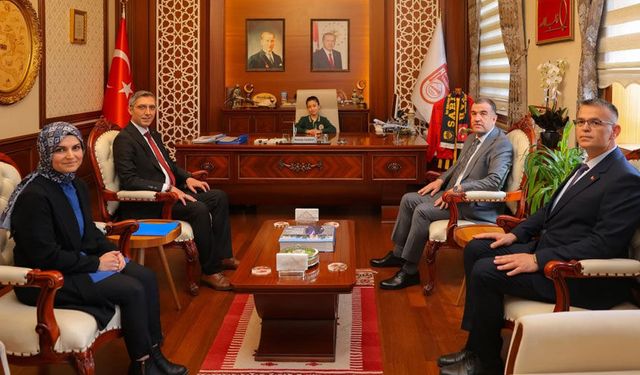 Bayburt'ta Valilik Koltuğu Ecren Nisa’nındı