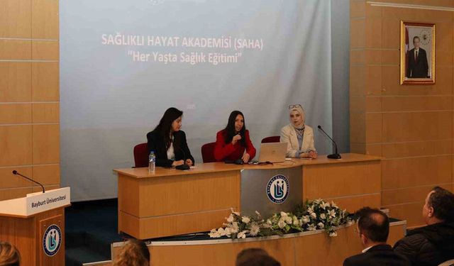 Sağlıklı Hayat Merkezi hizmetleri hemşirelik öğrencilerine tanıtıldı