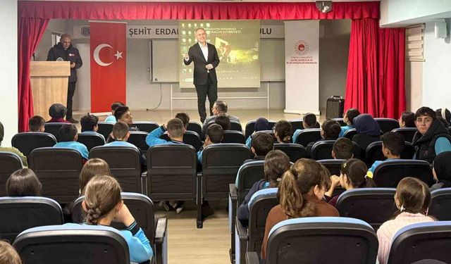 Bayburt’ta öğrencilere sıfır atık ve çevre bilinci anlatıldı