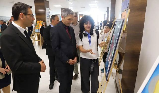 Bayburt BİLSEM öğrencilerinden yıl sonu sergisi