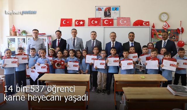 Bayburt'ta 14 bin 537 öğrenci karne heyecanı yaşadı