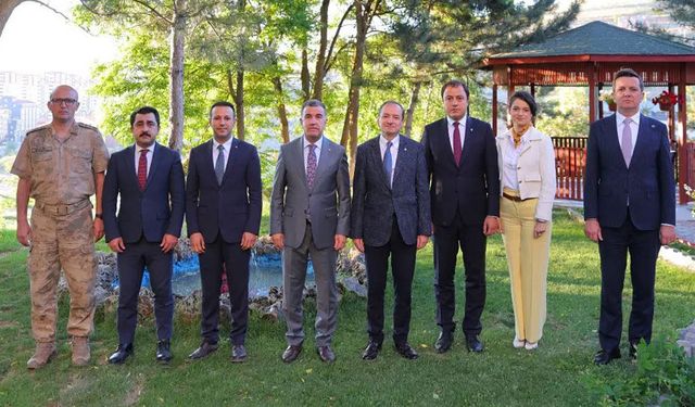 Bayburt'ta Mülki İdare Amirlerine Veda