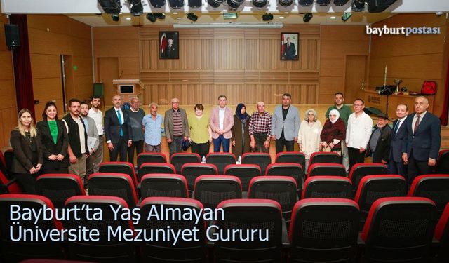 Bayburt’ta Yaş Almayan Üniversite Mezuniyet Gururu