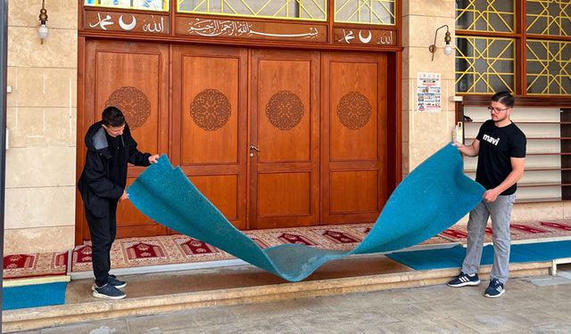 Ülkü Ocaklarından Anlamlı Çalışma: Hacı Kıyasi Şentürk Camii Pırıl Pırıl Oldu