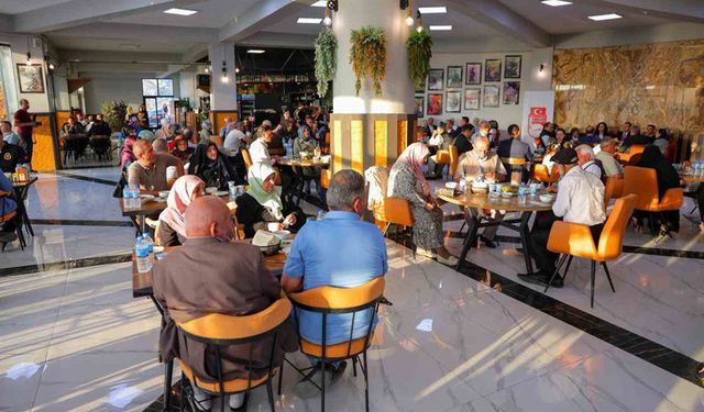 Bayburt’ta şehit aileleri ve gaziler onuruna yemek programı düzenlendi