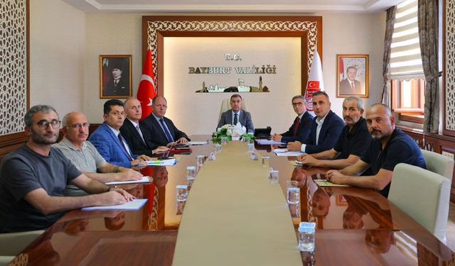 Bayburt’ta eğitim yatırımları masaya yatırıldı