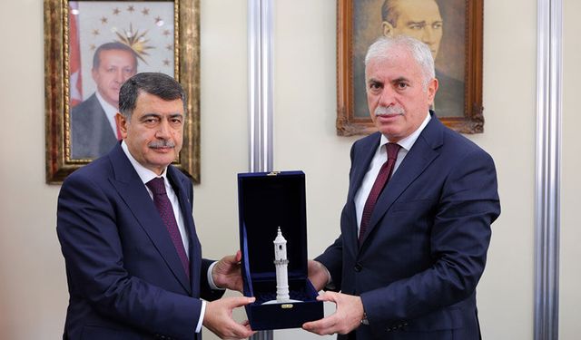 TİHEK Başkanı Vasip Şahin'den Başkan Memiş'e ziyaret