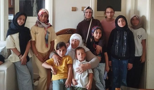 Bayburt Yaz Kur’an Kursu öğrencilerinden yaşlılara ziyaret