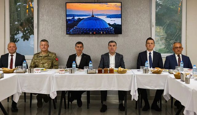 Bayburt'ta Erkol ve Danacı için veda yemeği