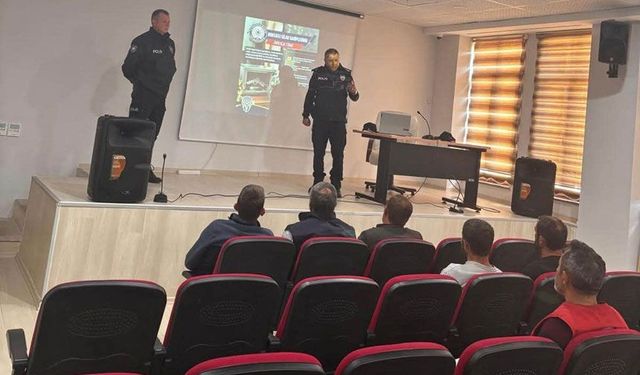 Aydıntepe'de ruhsatlı silah sahiplerine eğitim