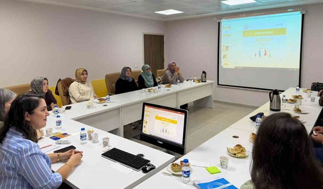 Bayburt'ta Koruyucu Aile Eğitimi