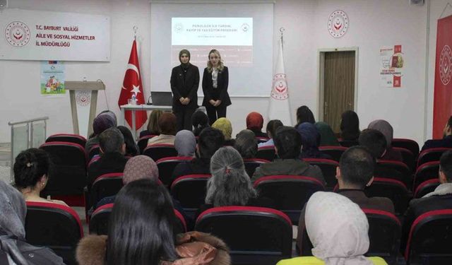 Bayburt'ta Sosyal Hizmet Çalışanlarına Eğitim