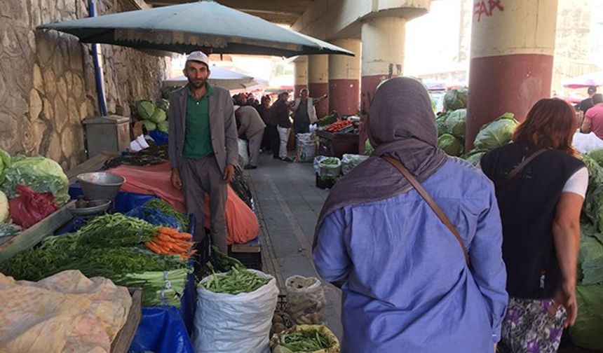 'Bizim ürünler' Köylü Pazarı'nda