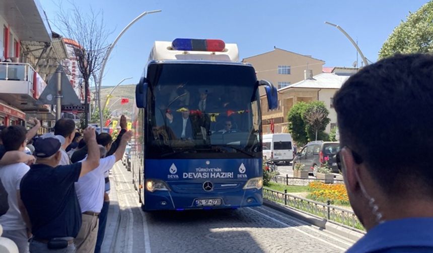 DEVA Partisi Genel Başkanı Ali Babacan Bayburt'ta