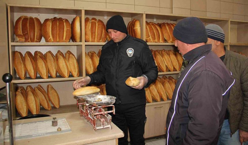 Bayburt’ta zabıta ekipleri fırın denetiminde