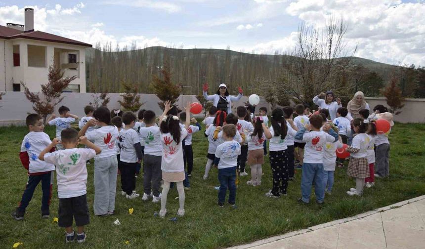 Bayburt’ta el hijyenine çocuklara oyunlarla anlatıldı