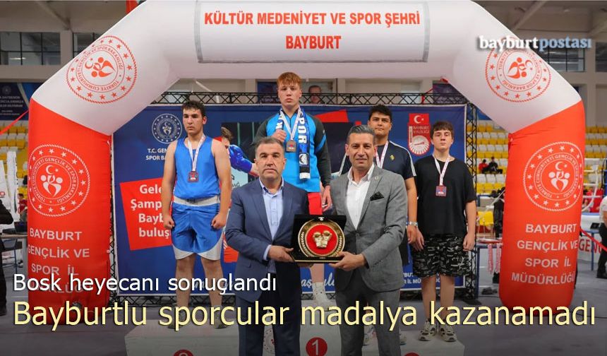 Bayburt'ta düzenlenen Türkiye Boks Şampiyonası sonuçlandı