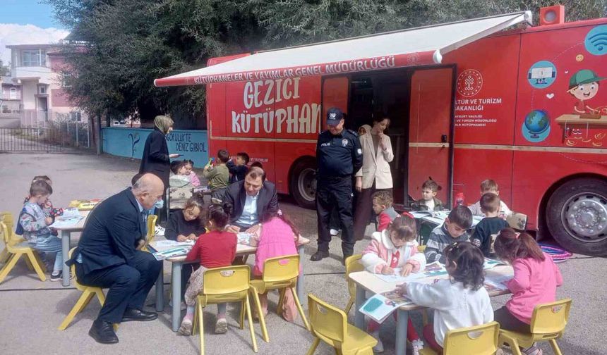 Aydıntepe’de öğrenciler ‘Gezici Kütüphane’ ile buluştu