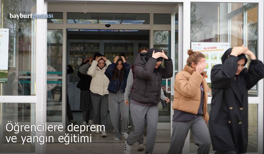 Bayburt'ta Öğrencilere Deprem ve Yangın Eğitimi