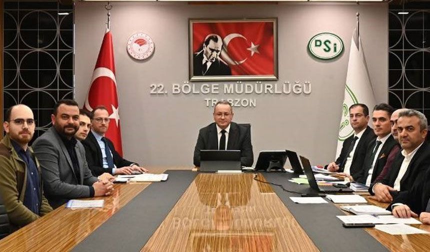 Bayburt’taki taşkın kontrol projelerinin son durumu toplantıda değerlendirildi