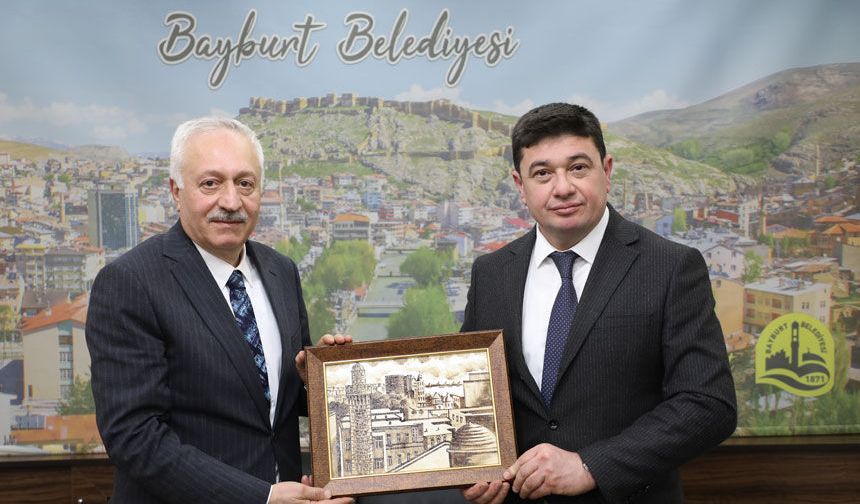 Başkonsolos Aliyev’den Bayburt Belediyesi’ne Ziyaret