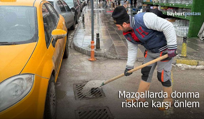 Bayburt Belediyesi Ekipleri Sahada: Mazgallar Donmaya Karşı Koruma Altında