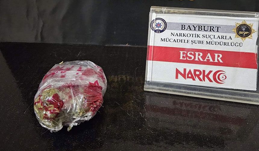 Bayburt'ta Narkotik Operasyon: 5 Gözaltı!