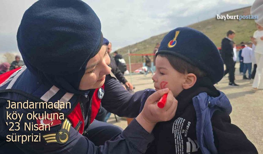 Jandarma, Kırkpınar köyünde çocukların sevincine ortak oldu