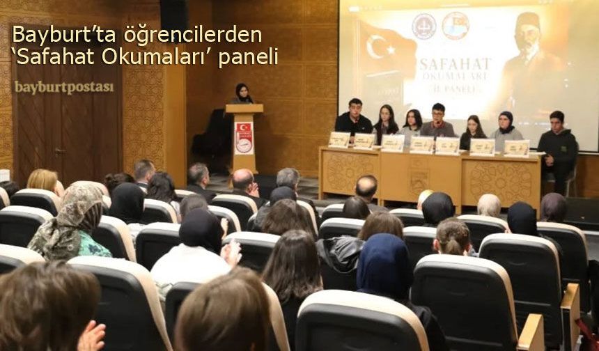 Bayburt'ta Öğrencilerden Safahat Okumaları Paneli