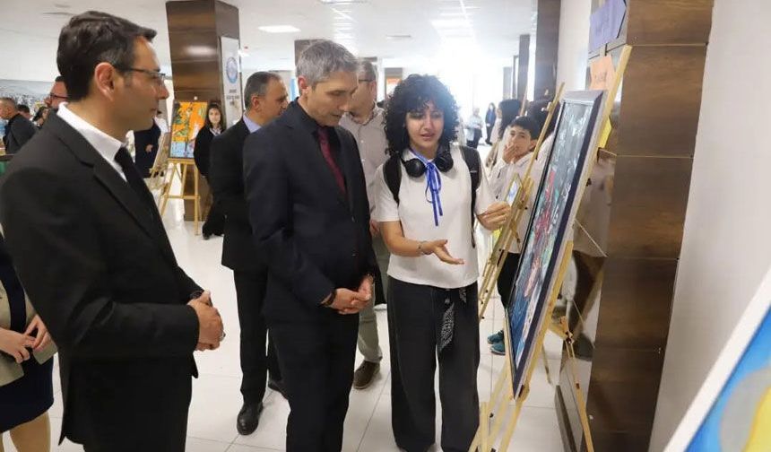 Bayburt BİLSEM öğrencilerinden yıl sonu sergisi