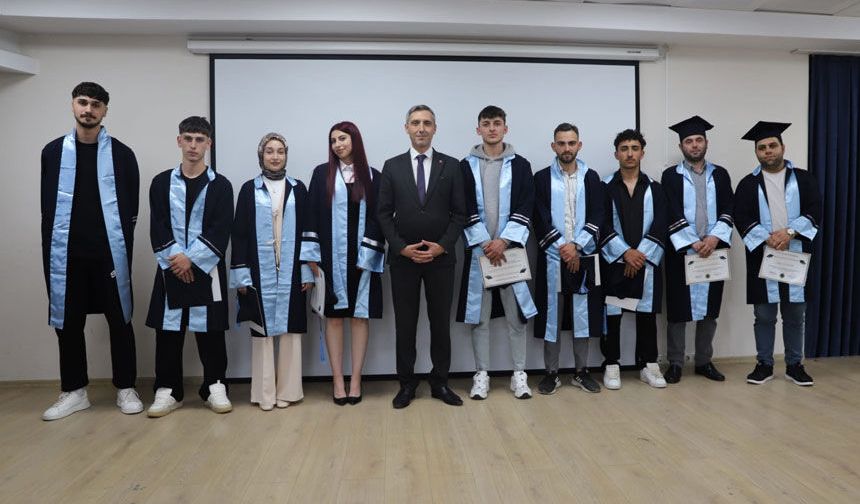 Bayburt Mesleki Eğitim Merkezinde Mezuniyet Heyecanı