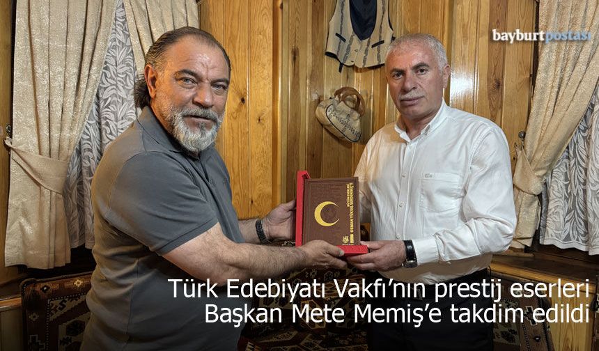 Başkan Memiş'e, Kabaklı ve Serdengeçti kitapları takdim edildi