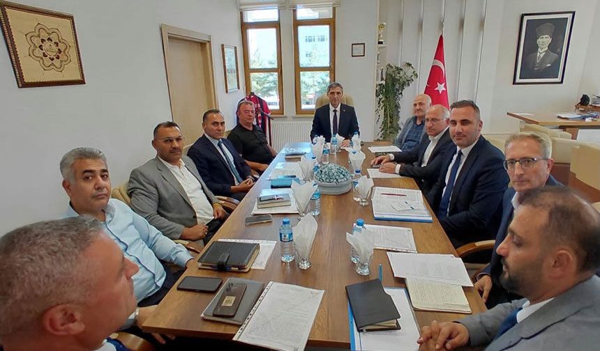 Bayburt’ta 2026-2027 eğitim öğretim yılı hazırlıkları değerlendirildi