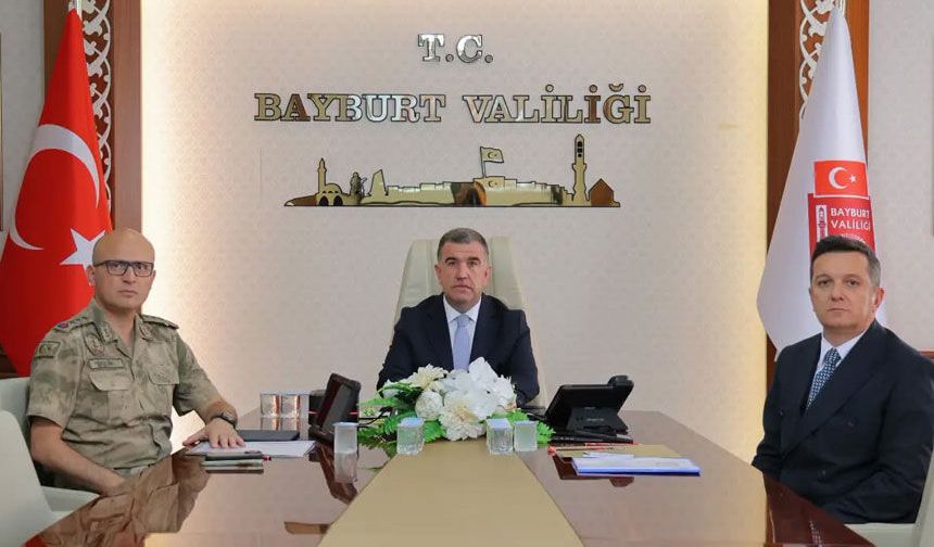 Vali Eldivan ‘Terörsüz Türkiye’ gündemli güvenlik toplantısına katıldı