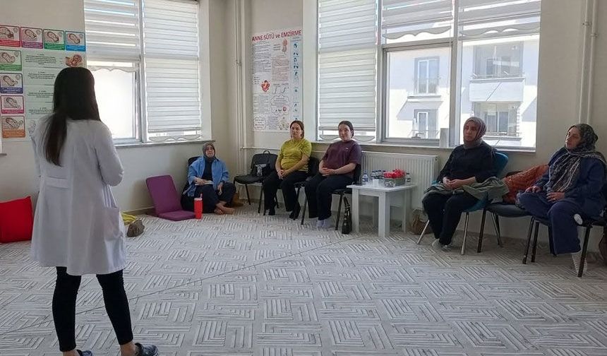 Bayburt’ta anne adaylarına ‘Gebe Okulu’ eğitimi verildi